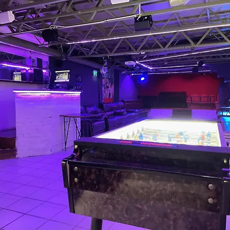 The Bachelor Bar - Bunker | Private Club Tatil Evi *