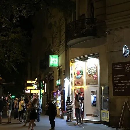 Tatil Evi The Bachelor Bar - Bunker | Private Club Budapeşte