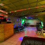 度假居 The Bachelor Bar - Bunker | Private Club 布达佩斯