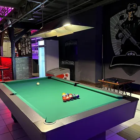 The Bachelor Bar - Bunker | Private Club *