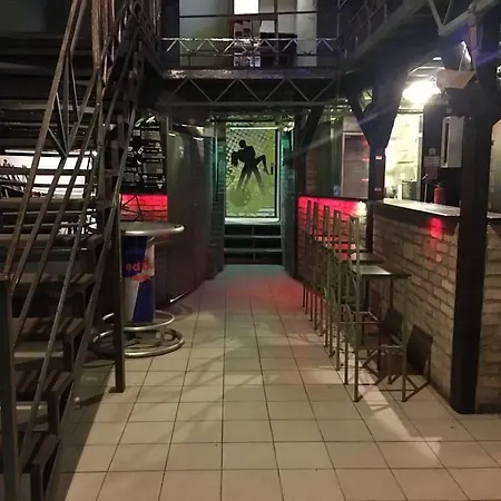 Feriehus The Bachelor Bar - Bunker | Private Club Budapest
