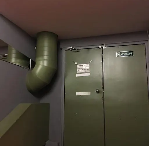 The Bachelor Bar - Bunker | Private Club * Budapeszt
