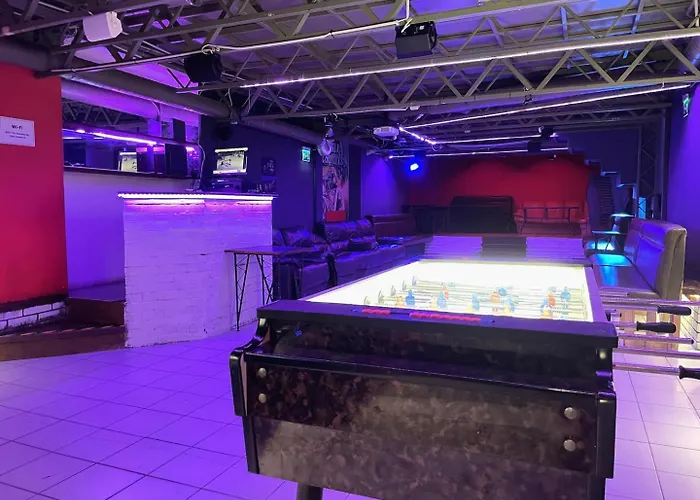 The Bachelor Bar - Bunker | Private Club Ferienhaus *