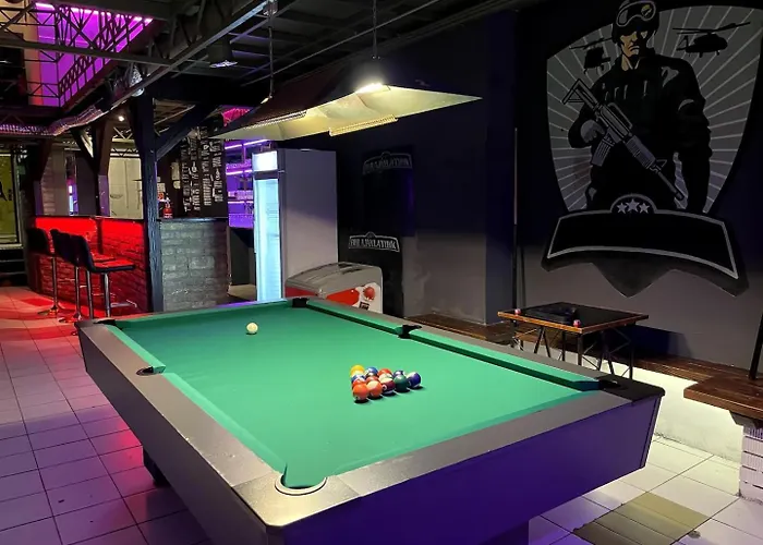 The Bachelor Bar - Bunker | Private Club *